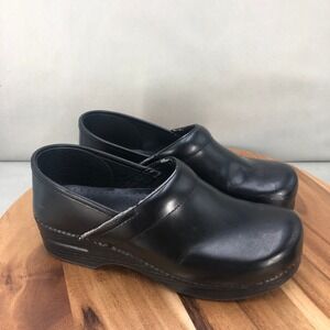 Dansko Leather Clogs Comfort Slip On Nursing Shoes Black Cushioned Size 11 / 41